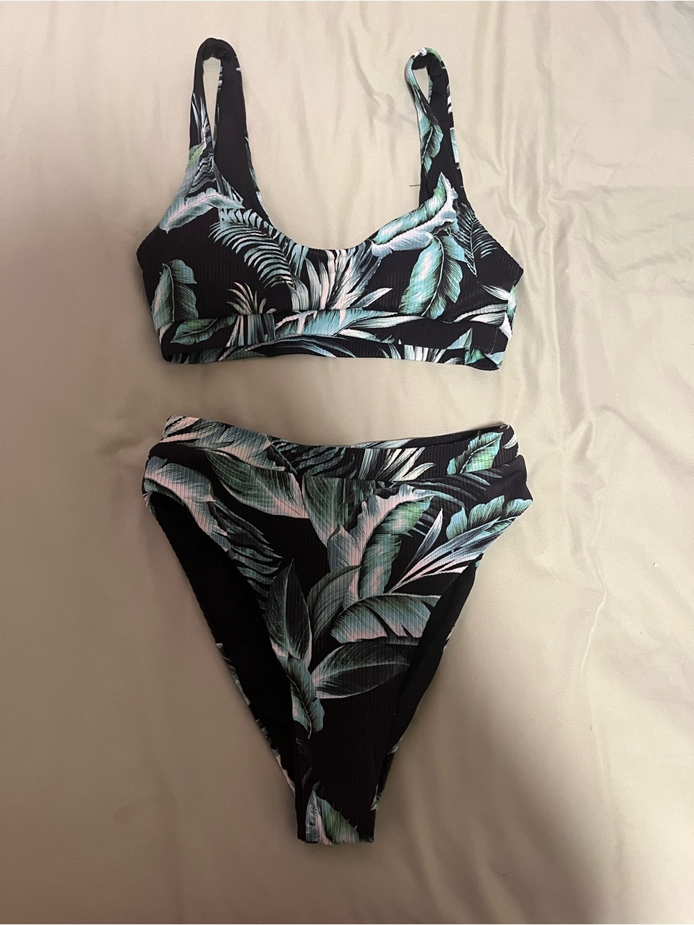 Beach Joy 🏖️ Tropical Leaf Print Bikini Set in Black and Teal